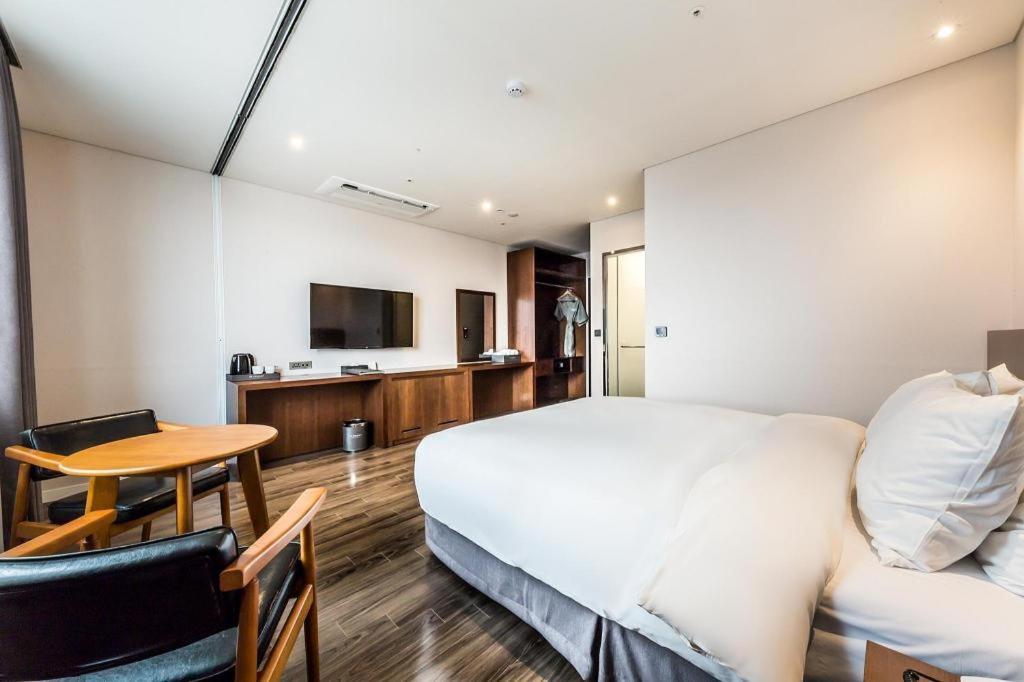 CS Premier Hotel Seoul Exterior foto