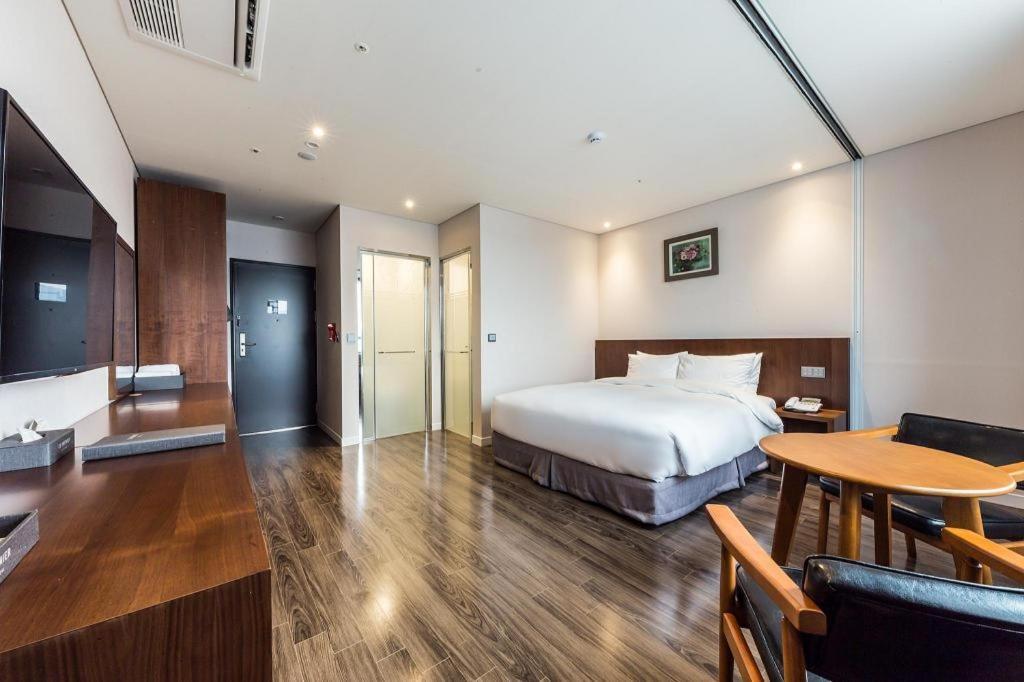 CS Premier Hotel Seoul Exterior foto